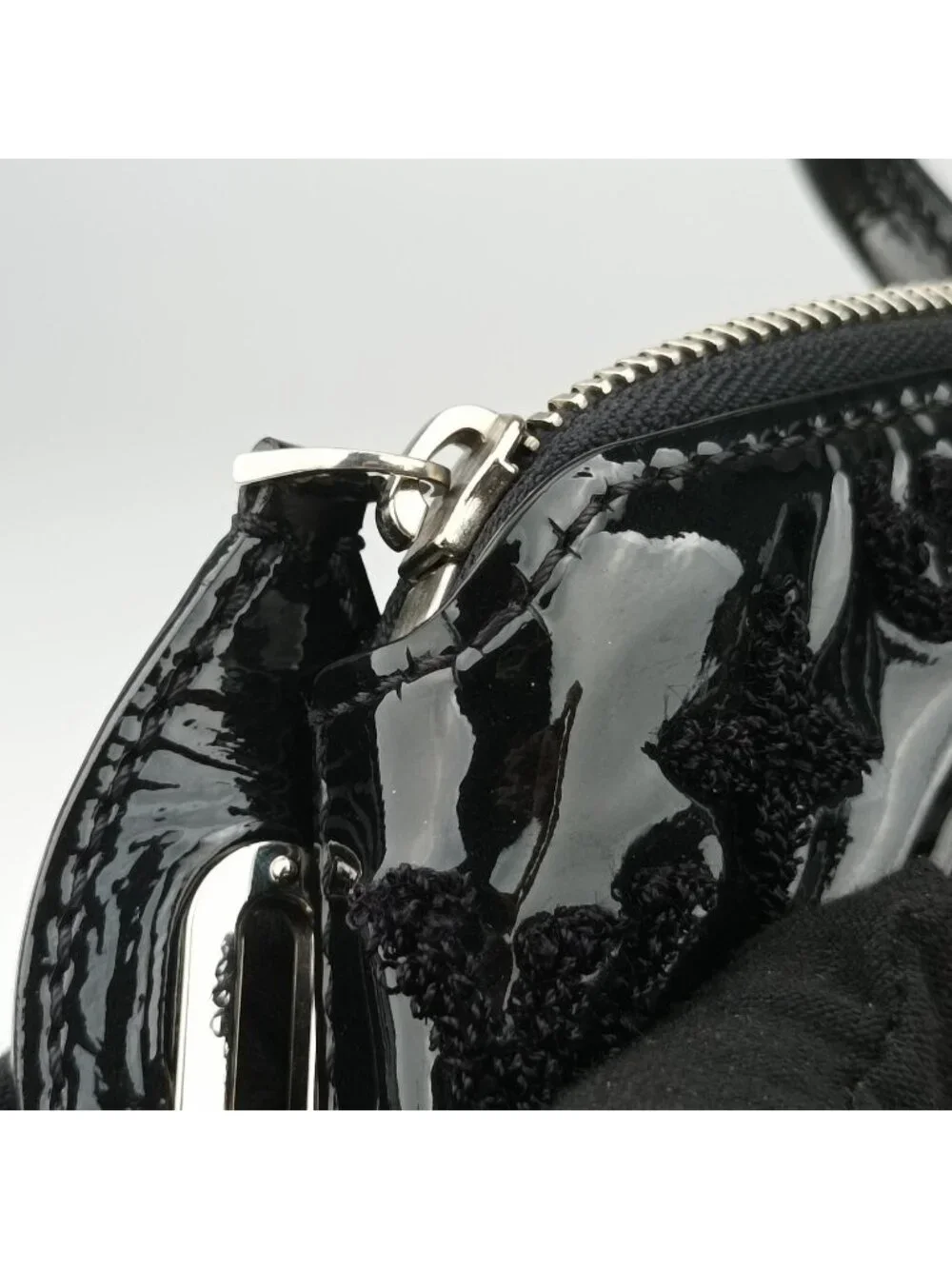 Louis Vuitton Lockit Noir Vernis Embroidery